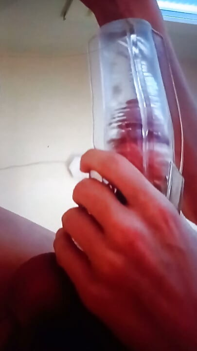 Femboy Algérie plays with his 💦