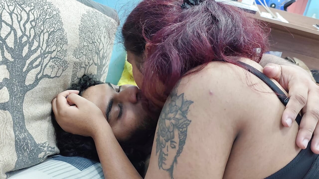 Girl play with penis she kisses boy lips then boy suck her boobs