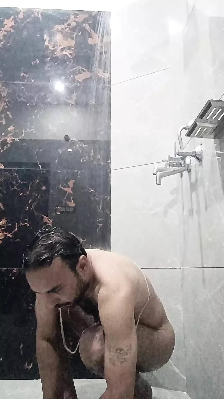 Ινδοί ομοφυλόφιλοι δείχνουν πέος και απολαμβάνουν masterbation με φίλους