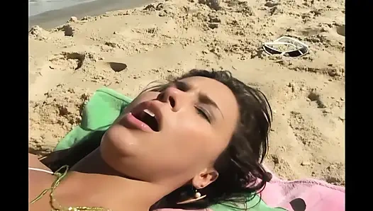 Süße muschi überfüllt