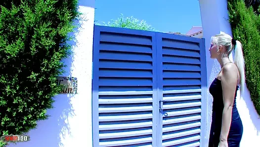 Mallory moore: mallory moore lagi asik mainin minyak dan pantatnya dientot habis-habisan