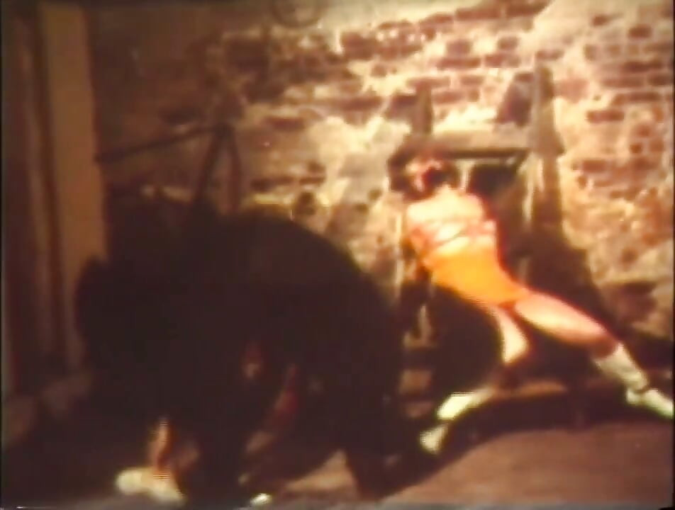 A rare crazy vintage BDSM scene!