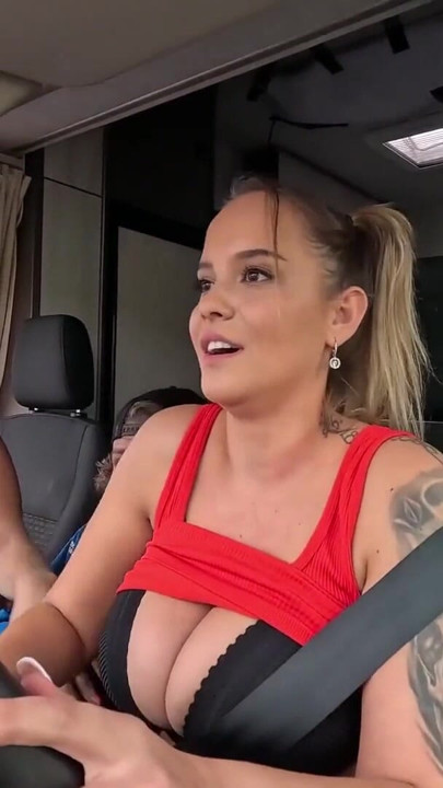 BANGVAN - Safada peituda milf Jennifer Mendez imunda cena de sexo | Clipe 1