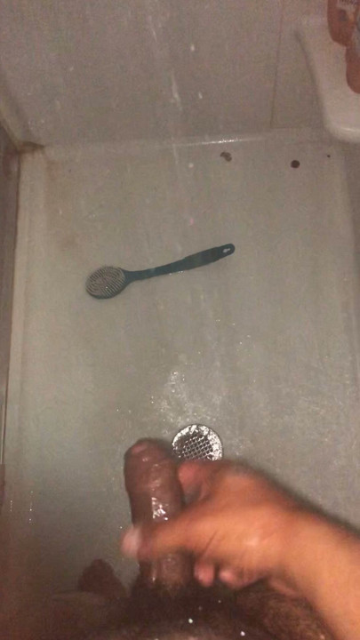 淋浴自慰时间