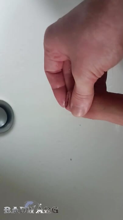 Pee in Bathroom Sink - 04.04.2024