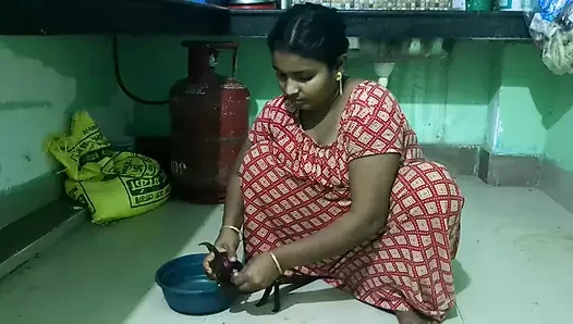 INDIAN DESI BEUTIFUL HOT WIFE COOKING TIME SEX 2025