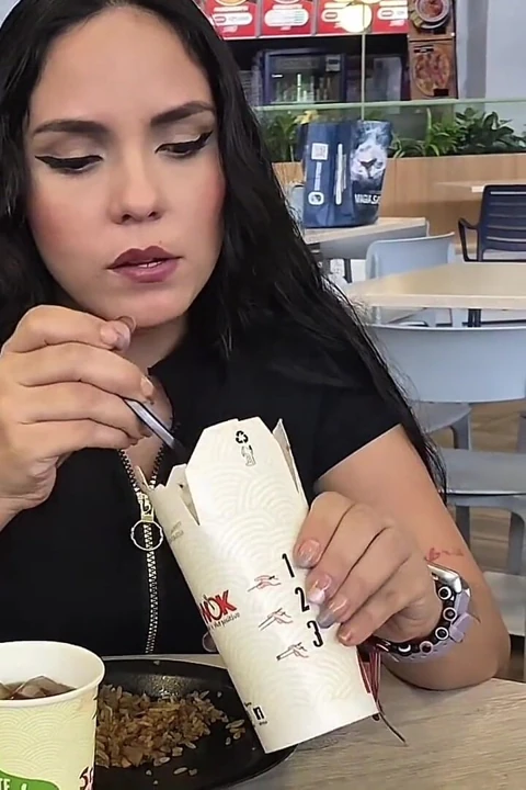 Big Ass Latina MILF Takes Me to Her Apartment After I Discovered Her! - Porn in Spanish
