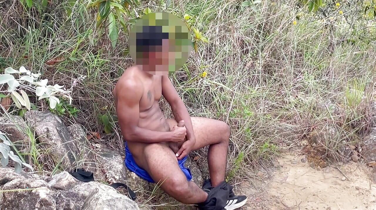 Exhibitionist athlete lets me suck his huge cock in the middle of the mountain