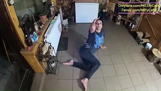 Luxus-Pelzmantel und militärische unterjacke-masturbation mit Dirtytalk