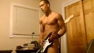 Héroe de la guitarra desnudo