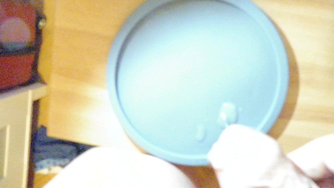 Little cumshot