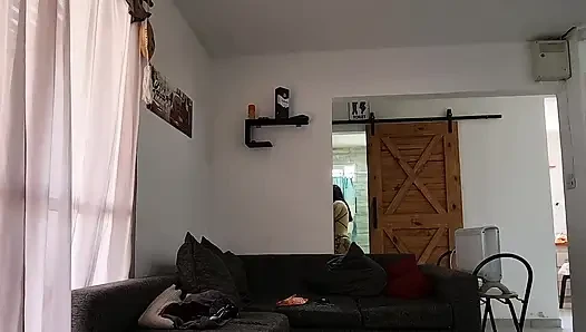 Cewek argentina dengan pantat bertato lagi asik ngentot sama cowok kolombia