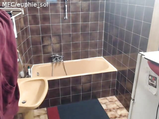 دش تم تصويره مباشرة