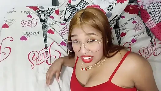 Мой бойфренд не хочет позволить мне выйти в платье, но ему нравится видеть проституток и трахать их, это несправедливо