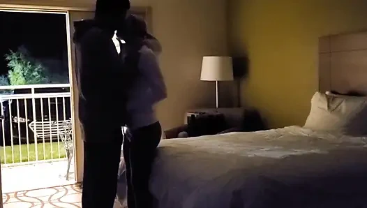 Sinsi evli kadın bir gecede 3 kez riskli seks