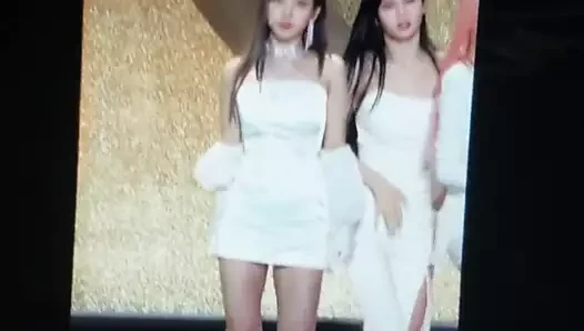 İki kez nayeon boşalma haraç