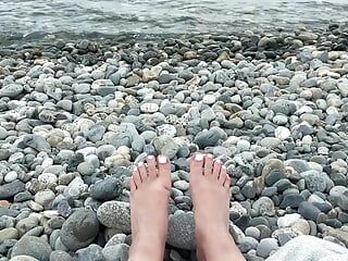 Feticismo del piede video! piedi in acqua dal mare!