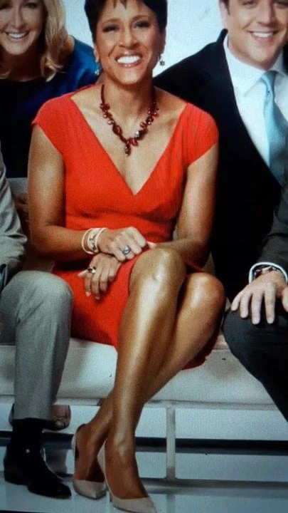 Robin Roberts bouncing legs