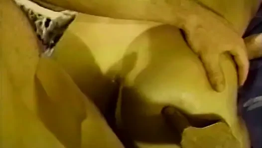 Sesi seks vintage sama tante seksi yang suka didobel penetrasi