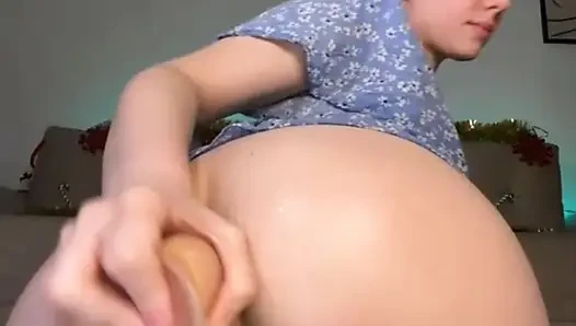 Фистинг и трах дилдо раком с Jucielussie