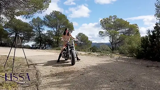 Motosikletimdeki güçlü ve uzun titreşimler de sürüyor