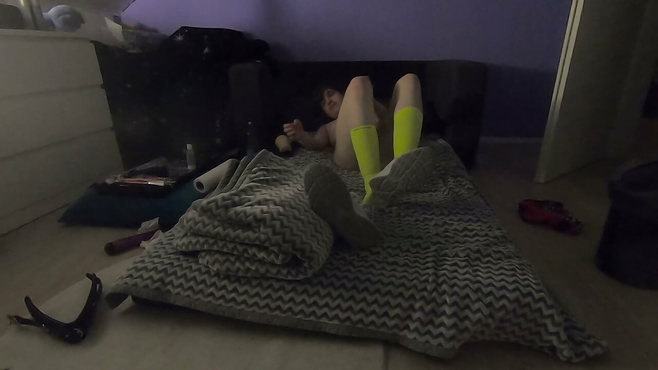 I had some hot fucking on my couch last night.