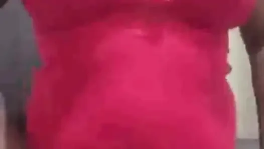 Come and see me taking off my lingerie and putting on my sexy nightgown a chubby delight with big curves