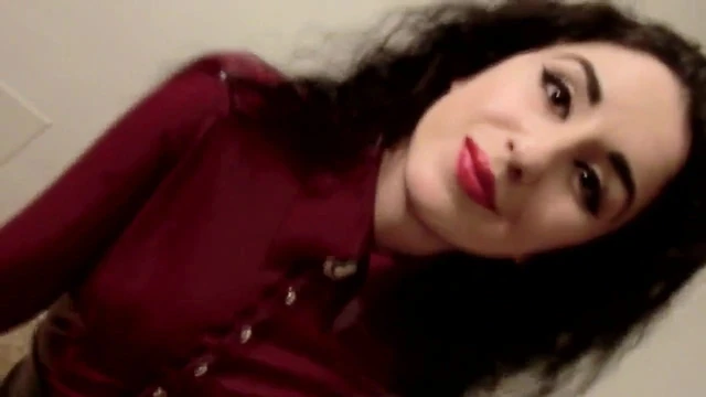 Marilyn Yusuf in hot latex