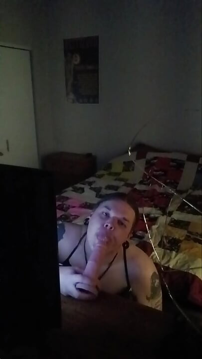 Analna zabava i vježbanje pušenja u ogledalu