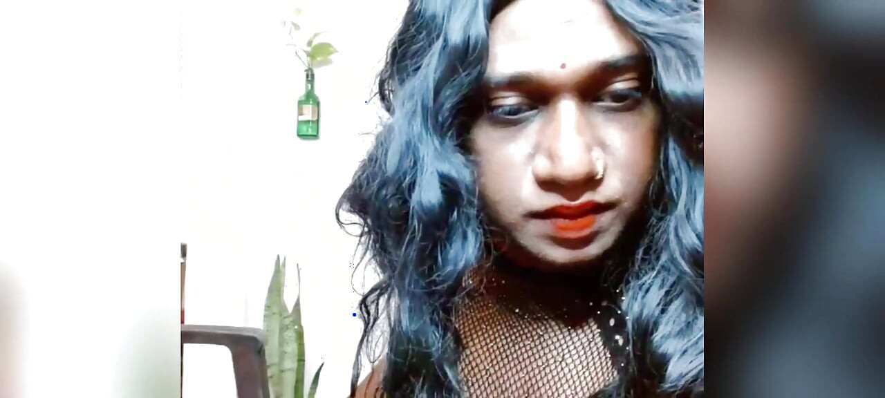Indian Trans women stand on doggy Position and exposed her Ass hole