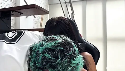 У ТЕБЯ ТОЛСТАЯ КИСКА!!