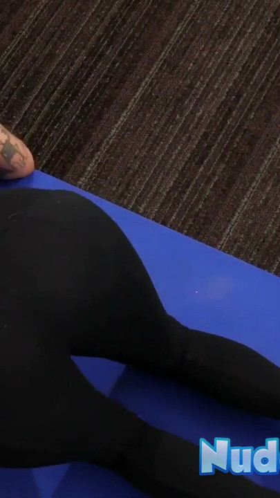 Busty Ophelia Rain Loves Herself In Yoga Pants | Clip 1