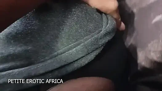 Трахаю киску и задницу Lillt Lovet