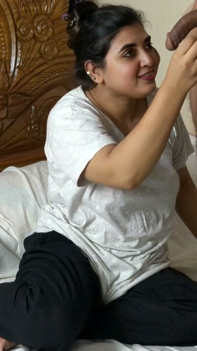 Real Bangladeshi Couple First Time Anal – Bangla Dirty Talk & Big Ass Pounding Nadiya Full Face | Clip 1