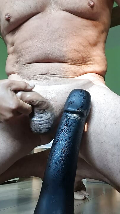 Anal mastrubation and cum