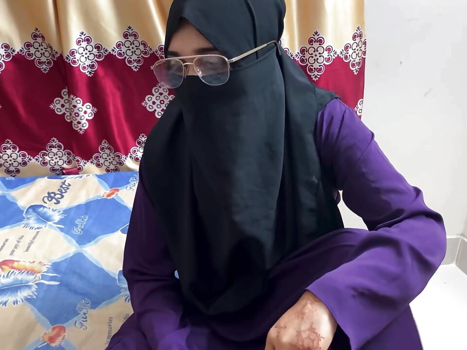 Ngentot sama nyonyaku waktu rumahku lagi kosong