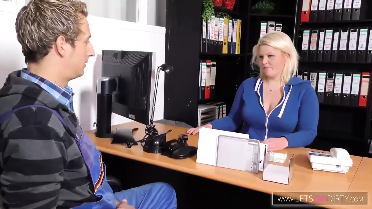 Hilfe meine Chefin hat mich benutzt - AZUBI 18j