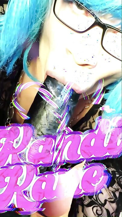 Seksi sissy kurva Kandi analni striptiz zadirkuje Trance PMV