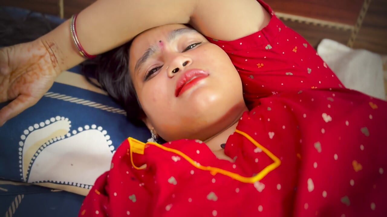 Jija ji ne apne choti sali ki virgin pussy milte hi uski pussy ros nikal diya hindi video