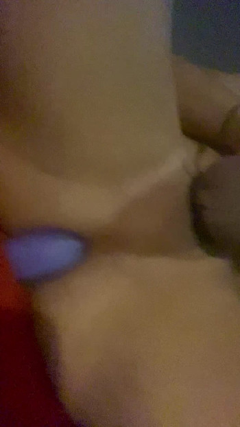 一人で家にいて、欲求して僕のディルドに乗る