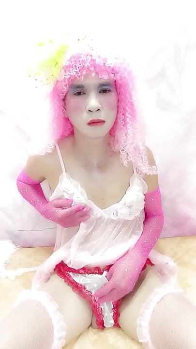 Oanh Le transgender wearing sexy clothes selfie cups tinh