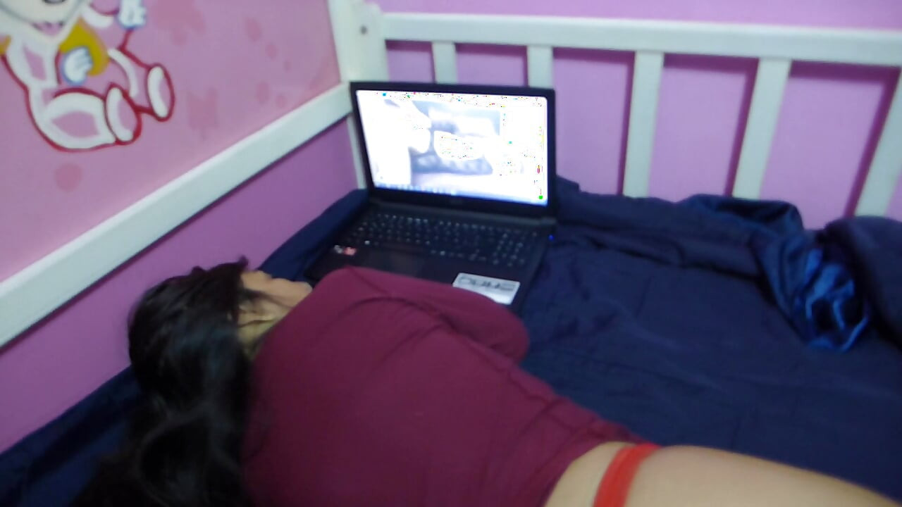 Włożyli penisa w moją cipkę i tyłek. Twardy anal kremówka