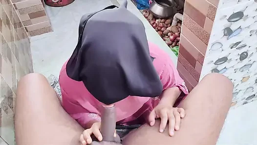 Please sir fuck my tight pussy once again Desi hijabi maid chudai xxx