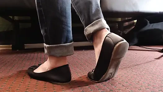 Ballet flats leg rapid bounce heel slaps