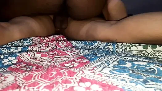 Desi Pakistani Beautiful Sali with here jija