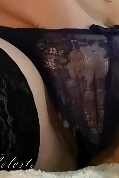 你是一个淫荡的小荡妇