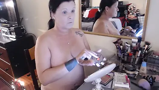 Bayangan sempurna riasan kebanggaan