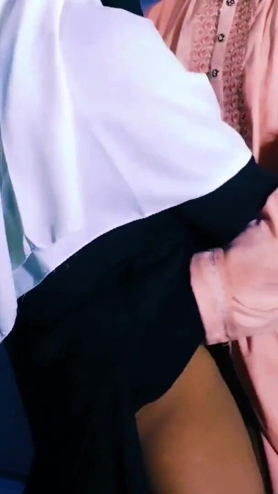 hijabi hot mohila pa kadhe tule sex bangla gali o kotha soho | Clip 2