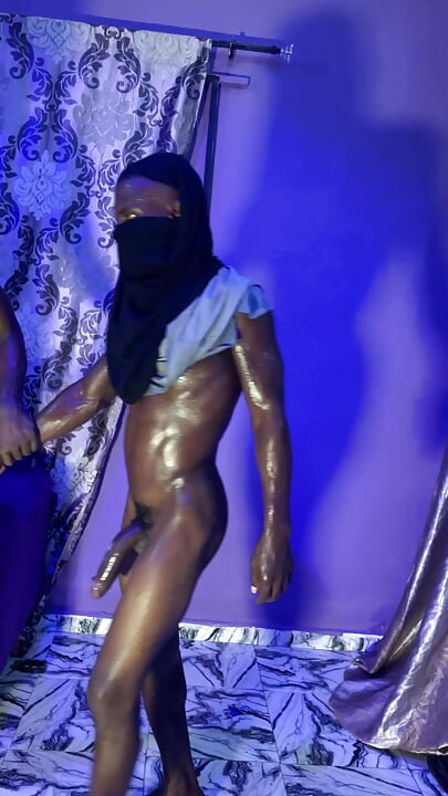 Fucking Muscular Black Dude Fuck Me so Hard