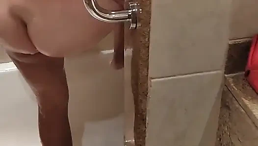 Watch for My Teen Stepsister at the Hotel Room. They Caught Me and Give Me a Handjob in the Shower